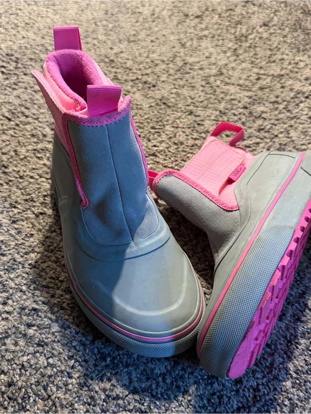Vans Kids Slip-On Boots in Gray and Pink